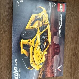 LEGO Technic Chevrolet Corvette Set